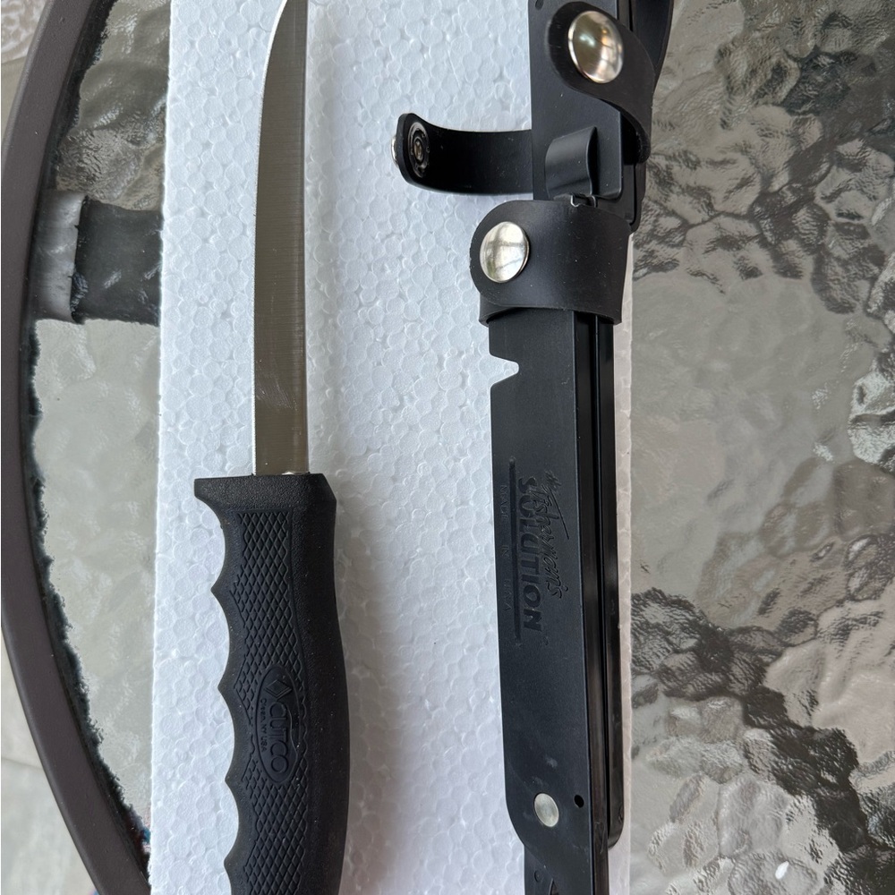 Cutco Fisherman’s Solution Knife with Sheath